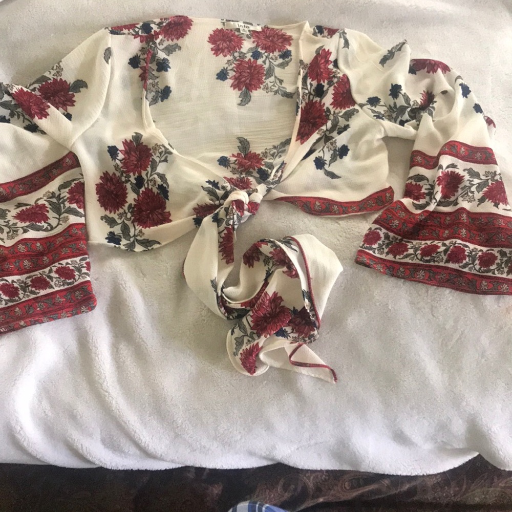 Floral cropped tie shirt